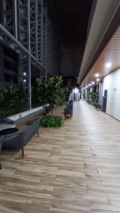 C14B Modern Infinity Pool Klcc Balcony View Kuala Lumpur Exterior foto