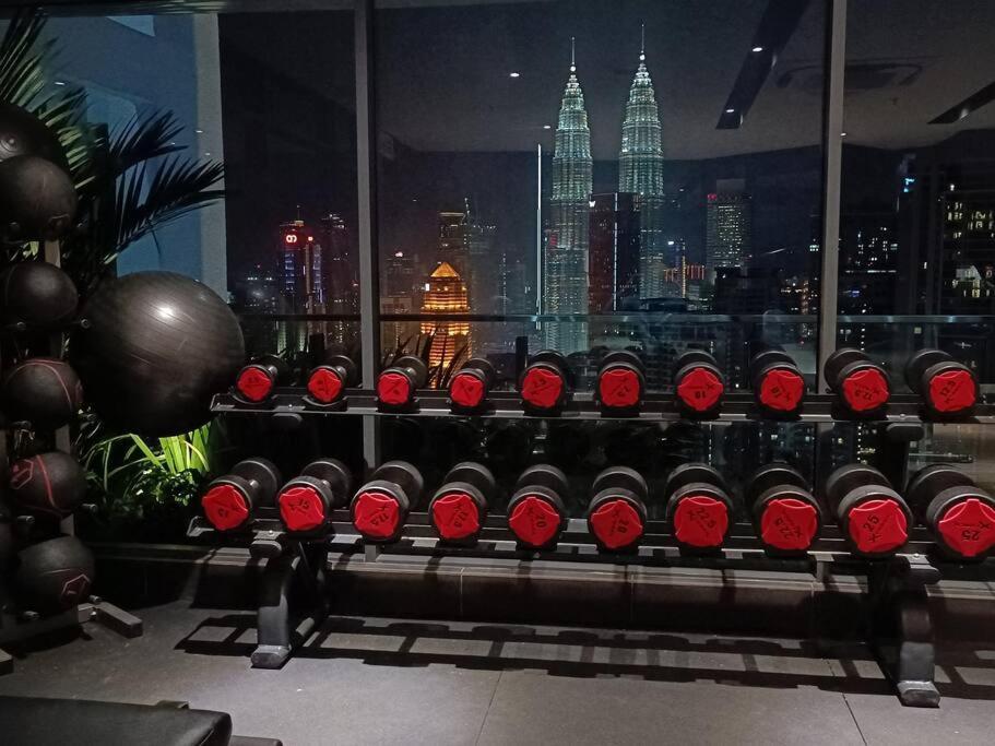 C14B Modern Infinity Pool Klcc Balcony View Kuala Lumpur Exterior foto